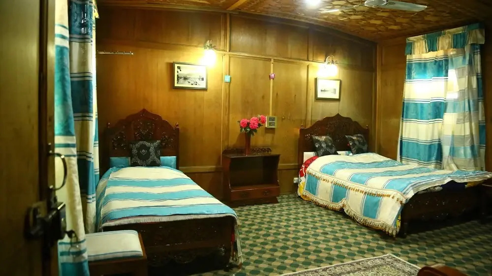 Aziz Palace Group of Houseboats