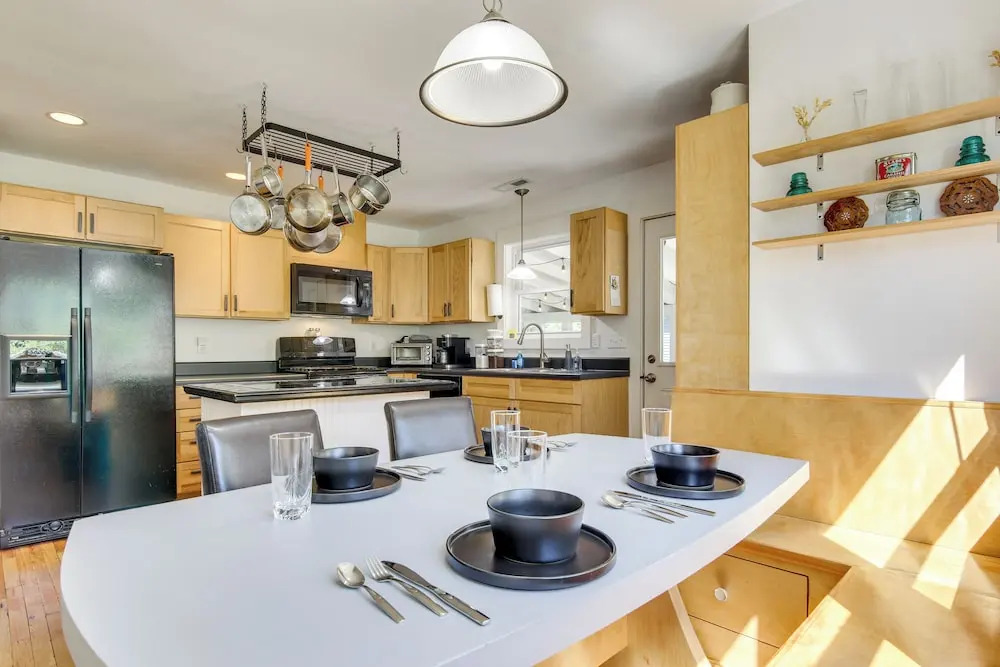 Downtown Brevard Home: Walk to Bars & Breweries!