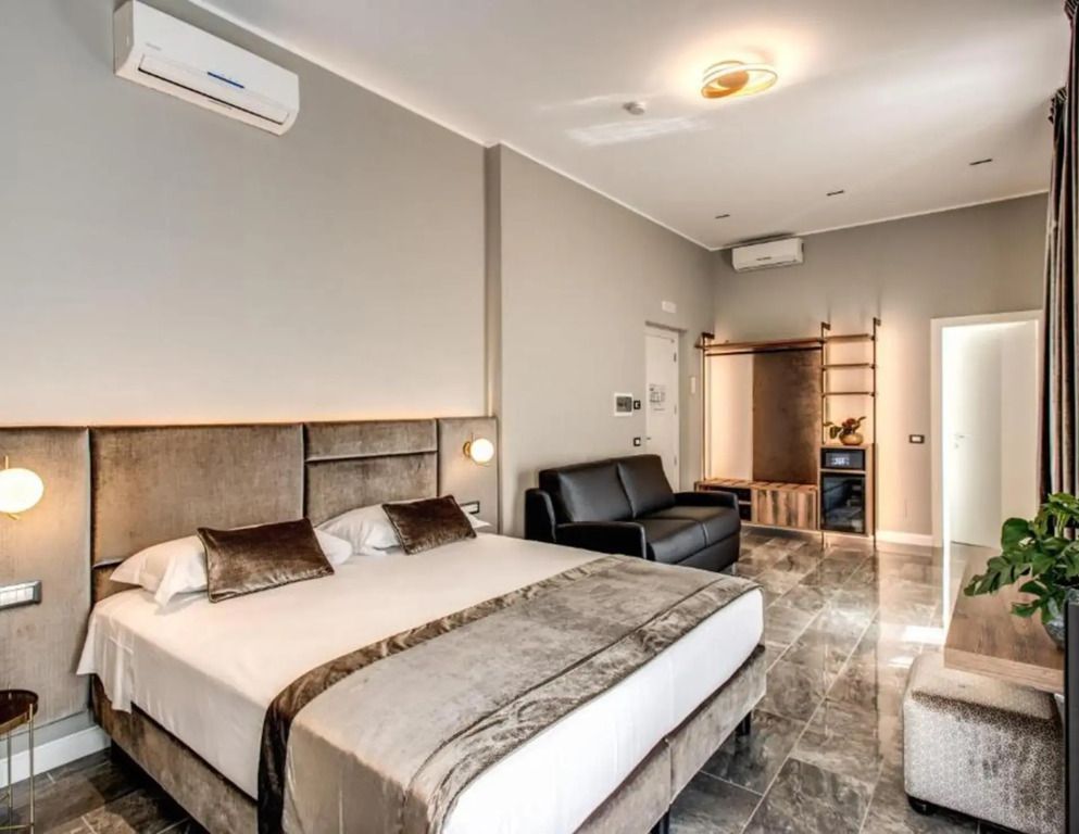 Apollo Boutique Hotel