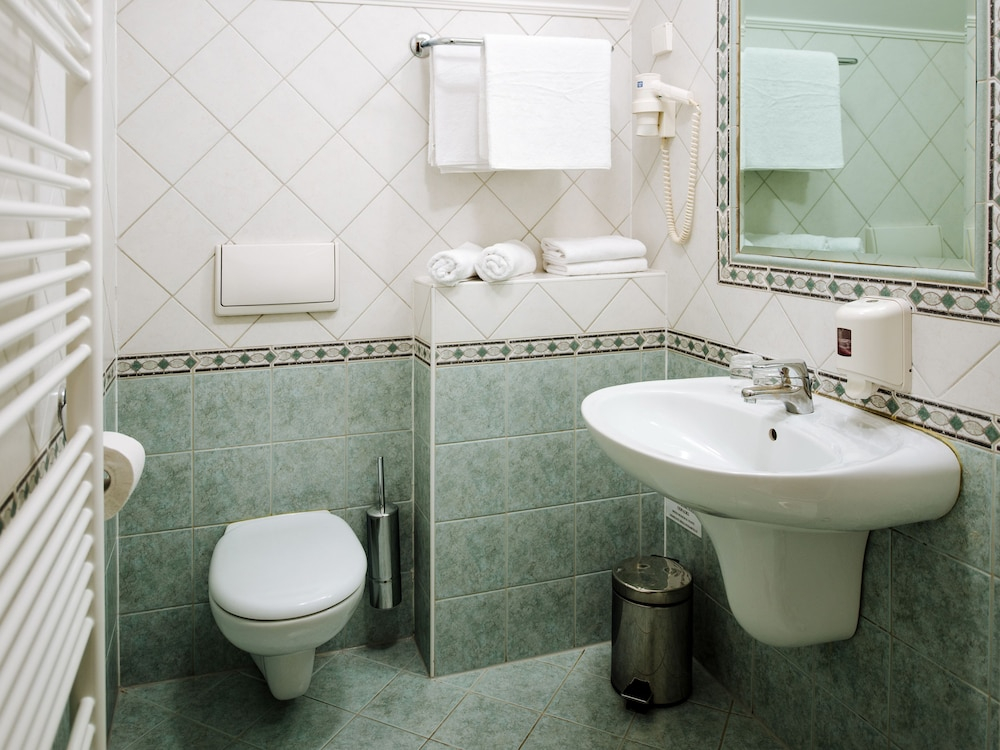 Rooms Reaktiv