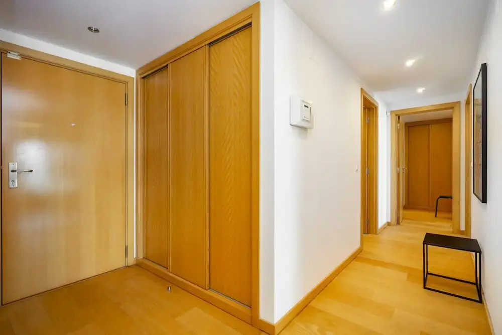 Panoramic Living W/ Elevator, Ac, Garage Perfect For Families & Business Travellers