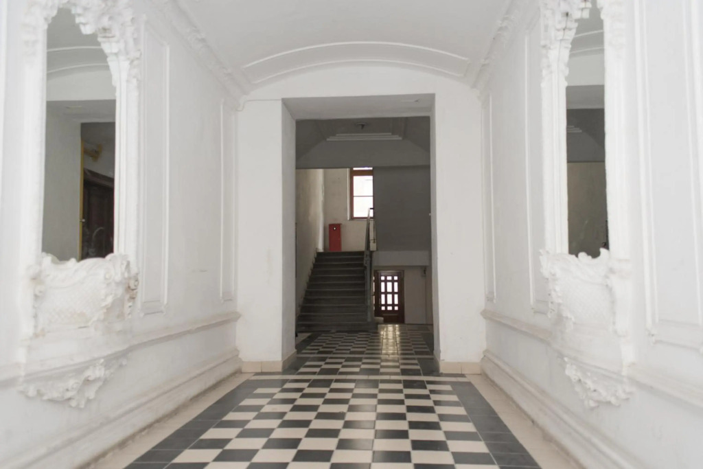 Apartment Florenc with 3-bathrooms & bedrooms
