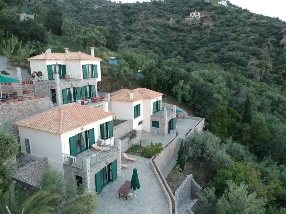 Villa in Pera Melana near Kissakas Beach