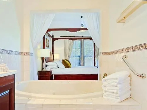Wine and Roses Bed and Breakfast