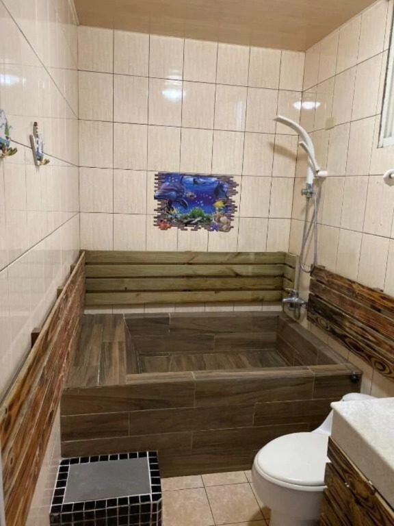 Yilian Fengqing Homestay