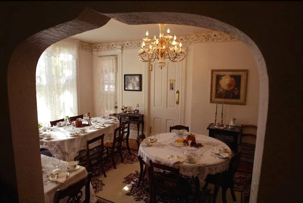Thompson House Inn & Tea Room