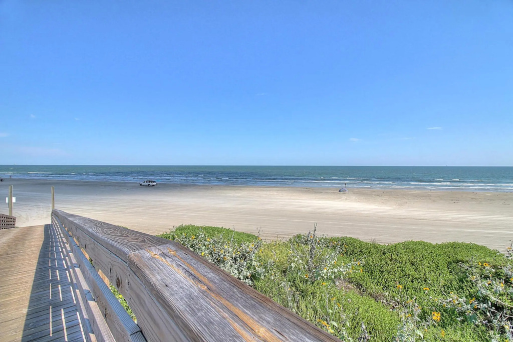 Sun Shiner Beach House RS109