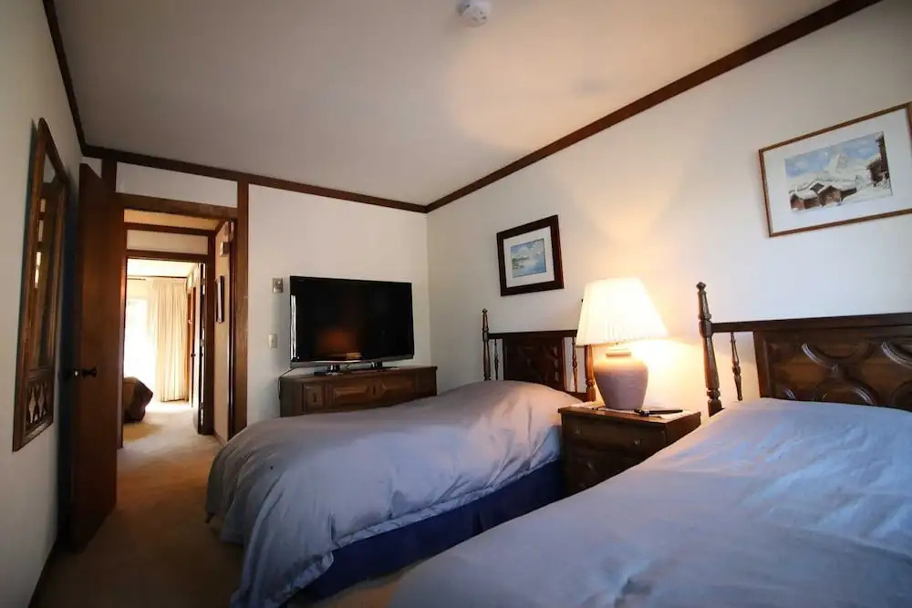 Mammoth S #224 2 Bedroom Condo