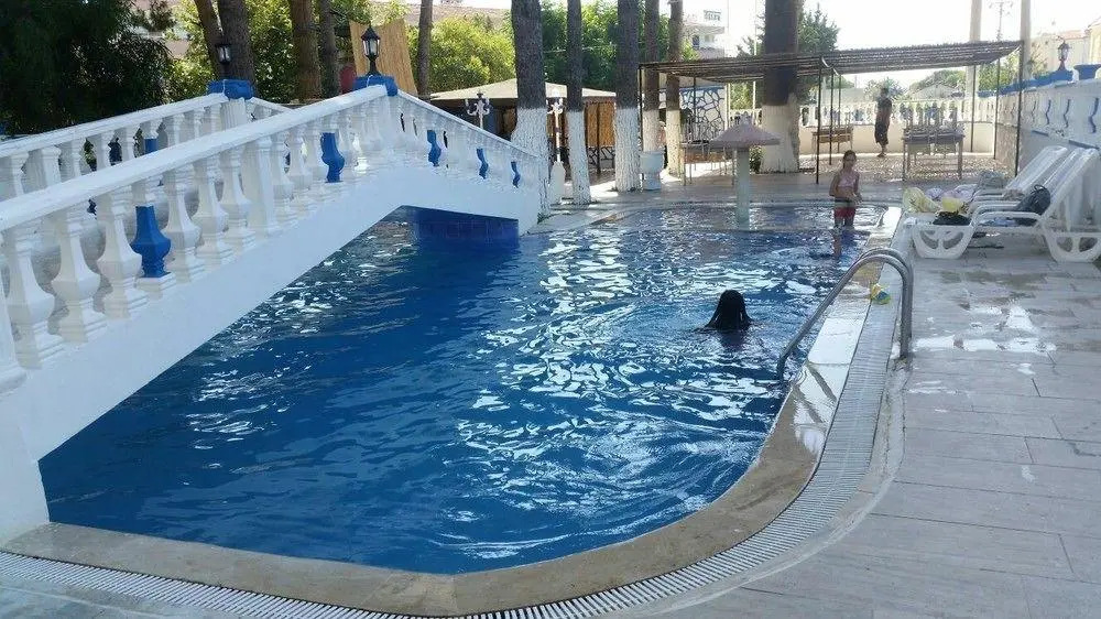 Shadow Hotel