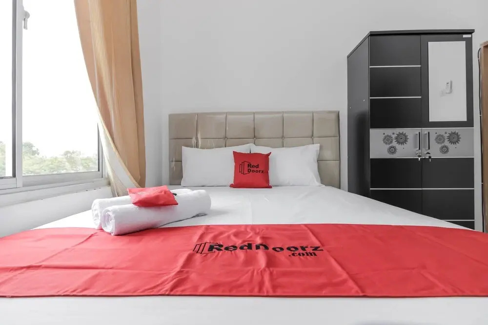 RedDoorz near Jembatan Ampera Palembang