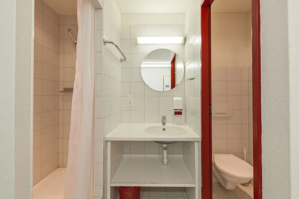 All In One Hotel - Inn Lodge / Swiss Lodge