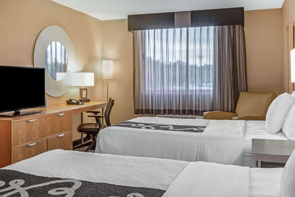 La Quinta by Wyndham Naples Downtown