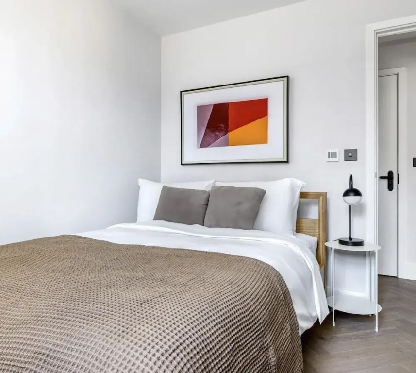 Impeccable 2-bed Apartment in London