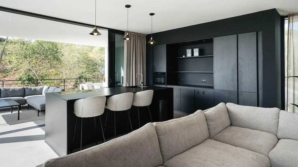 Villa Solara Cove Modern Design Luxury Nature