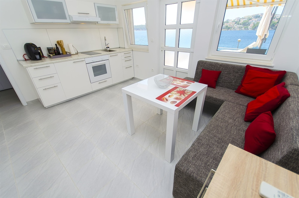 Apartment Mirjana