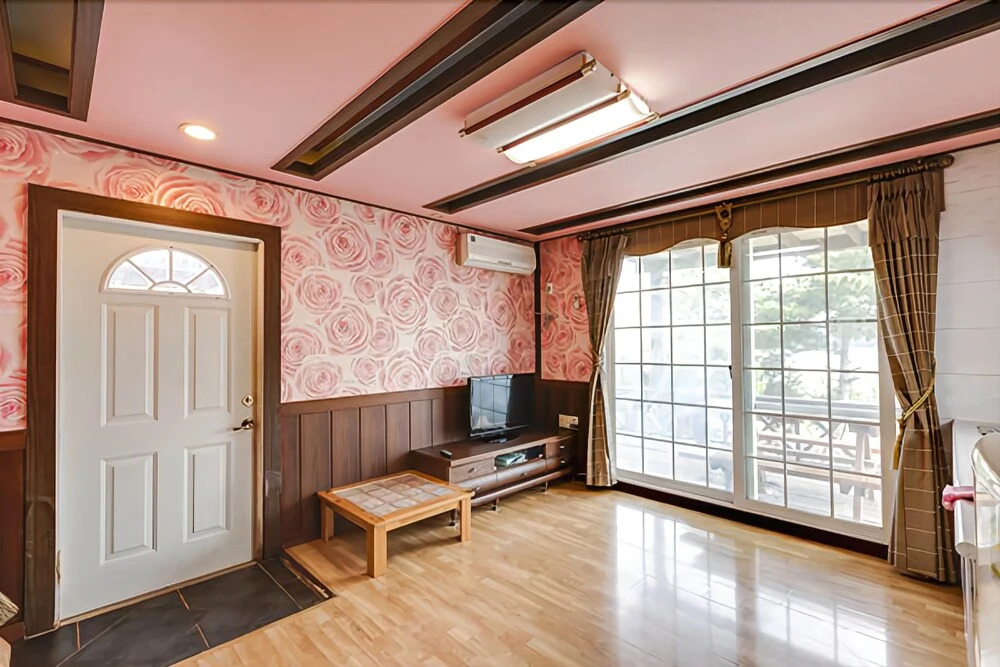 Anmyeondo Eden Dongsan Pension