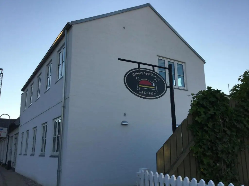 Lucky 3 Apartments
