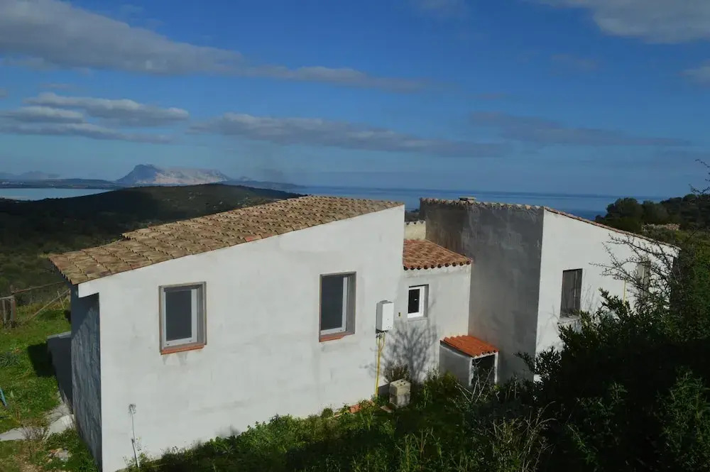 Casetta Verde on the Hills With sea View at Three Kilometers From San Teodoro
