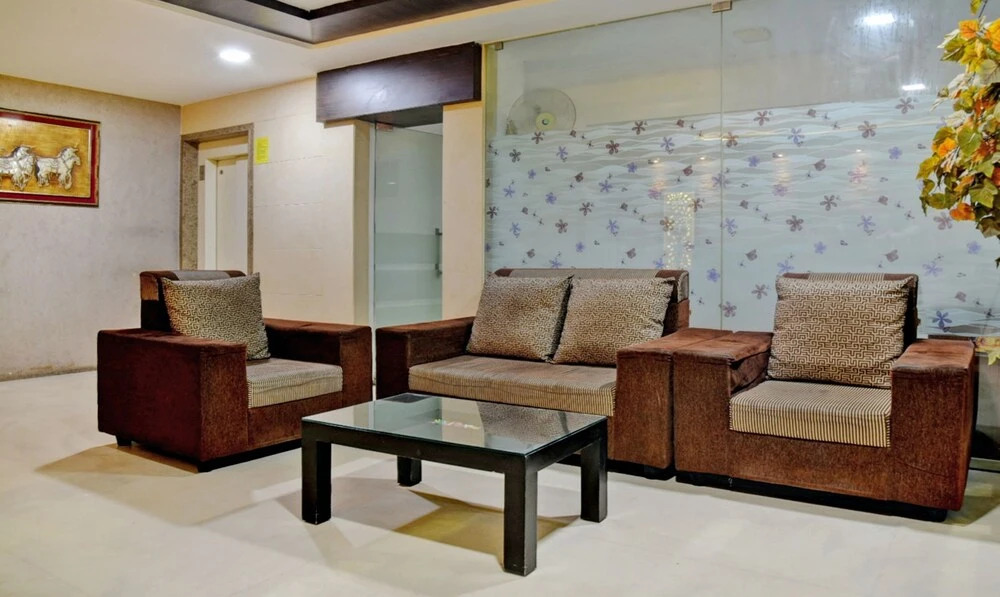Super Collection O Gandhipuram
