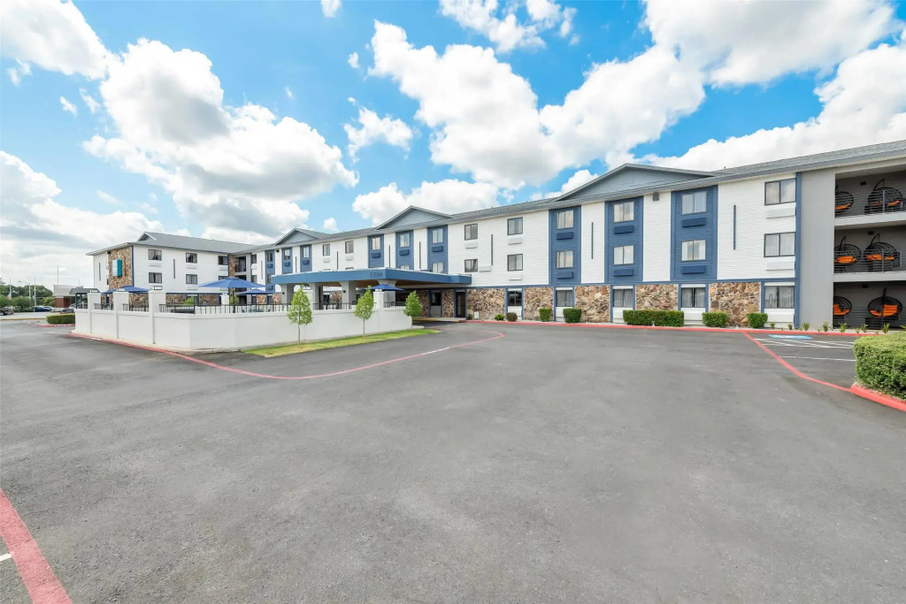 Clarion Pointe Shreveport West