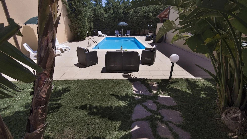 Villa delle Sirene 6, Emma Villas