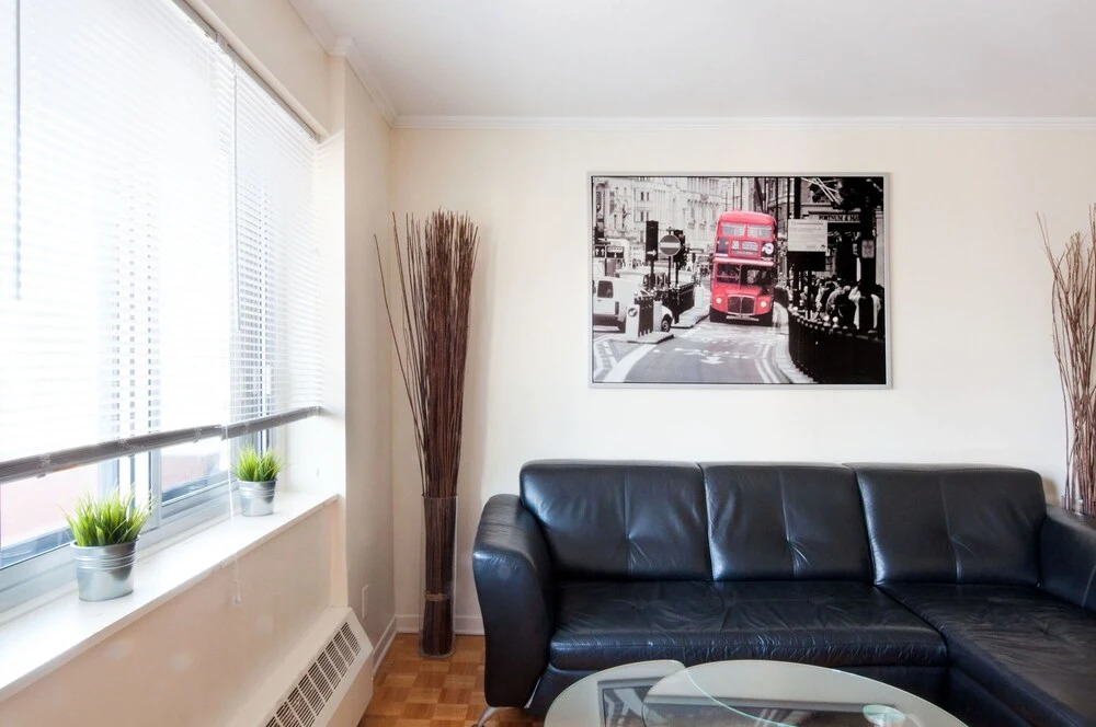 Comfortable Downtown Studio Apartment by Namastay