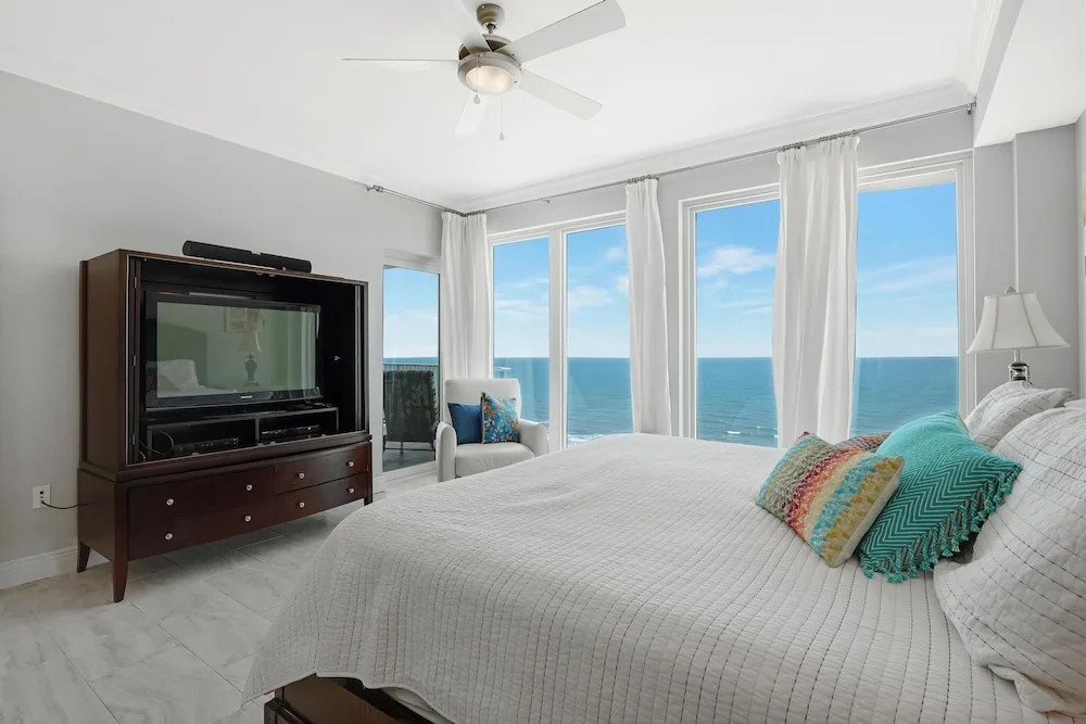 Mustique 1602 4 Bedroom Condo by RedAwning