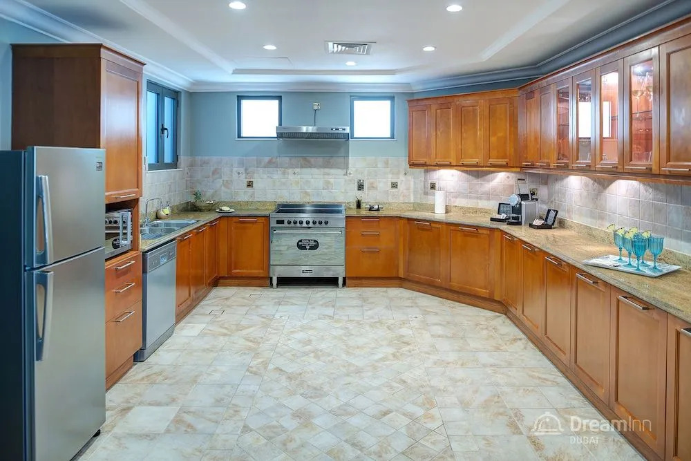 Dream Inn Dubai-Luxury Palm Beach Villa