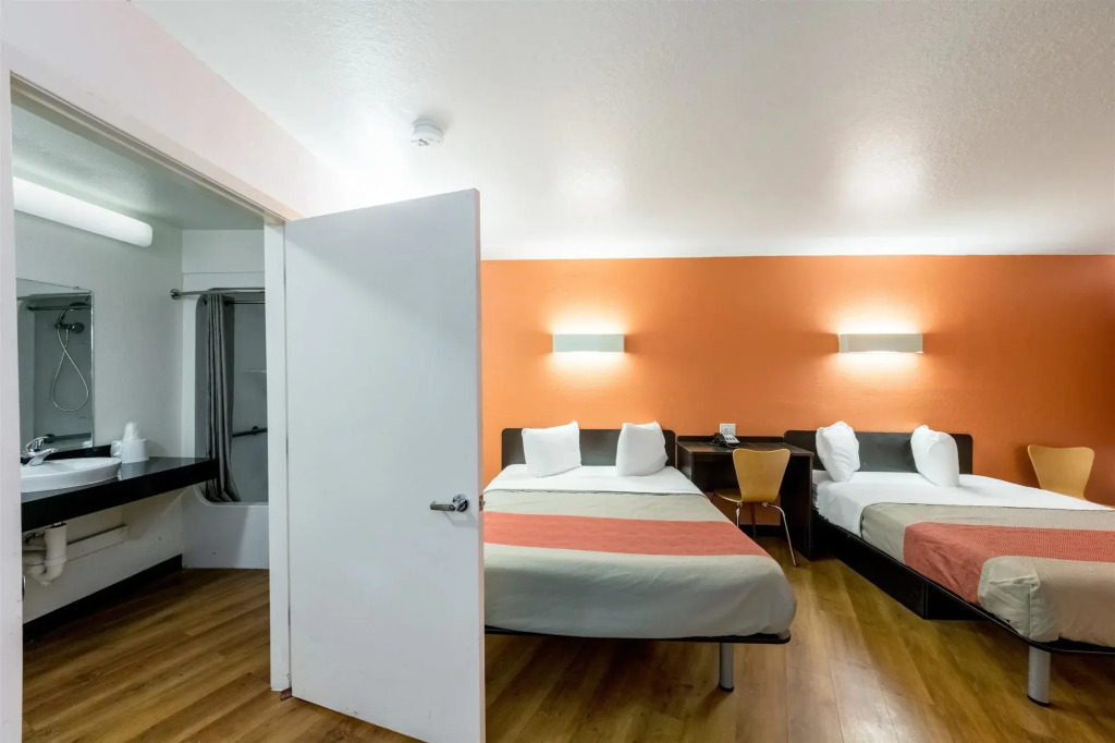 Motel 6 Seguin TX