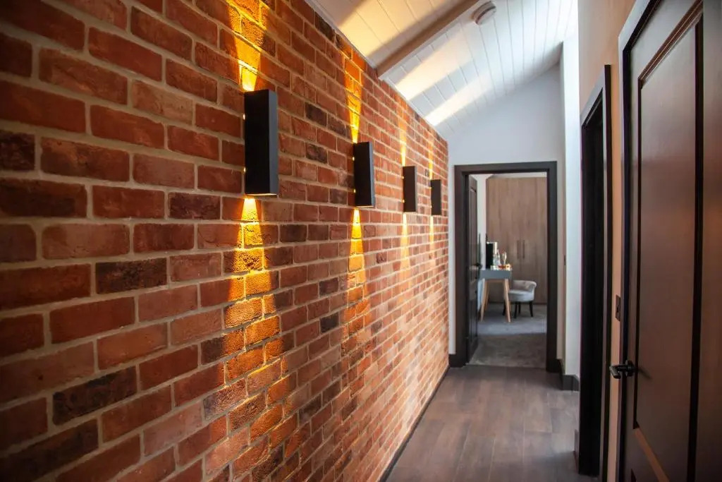 Stunning LUX Scandinavian style apt for 5 Parking