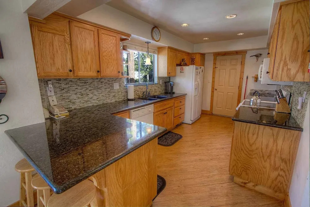 Pinehill Ponderosa by Lake Tahoe Accommodations