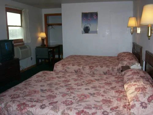 Colonial Inn