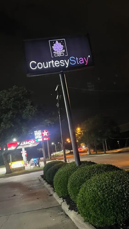 Courtesy Inn and Suites