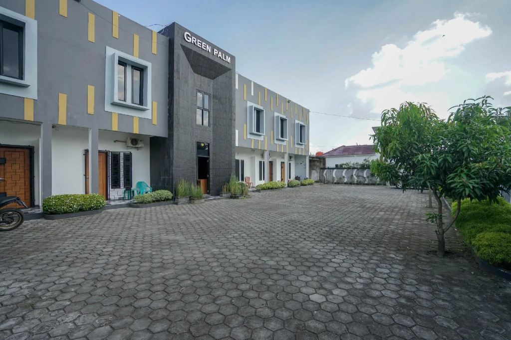 Hotel O Green Palm Kostel Syariah