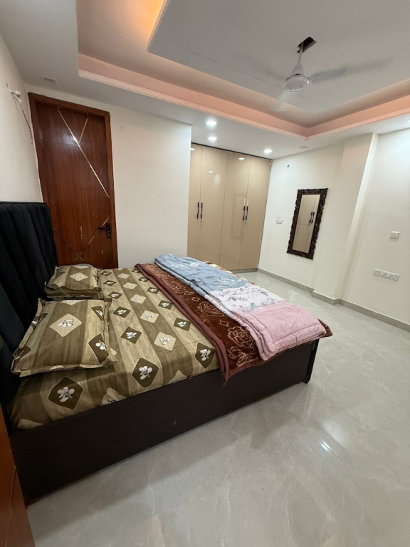 Stella Homestay Near Yashobhoomi with Rooftop