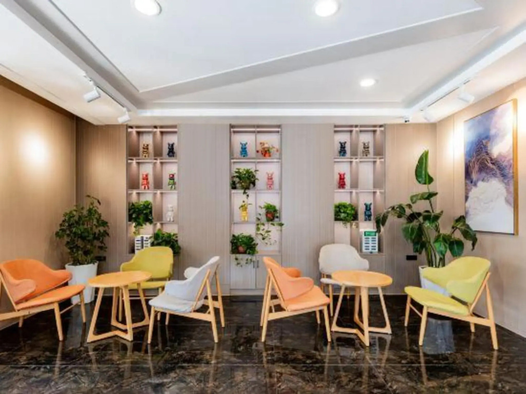 Geya Qingju Hotel (Hohhot Inner Mongolia People's Hospital)