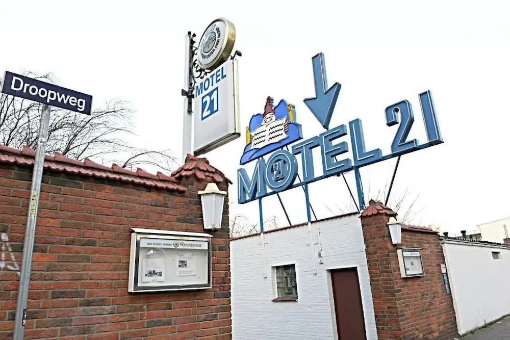 Motel21