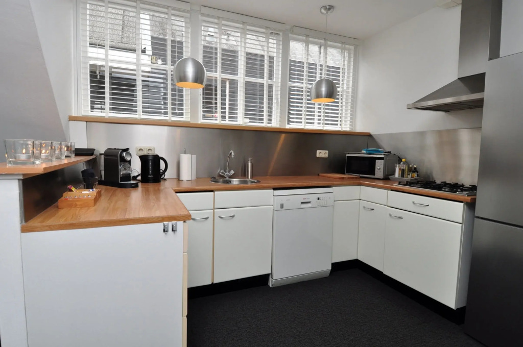 Boutique Hotel Herbergh Amsterdam Airport FREE PARKING