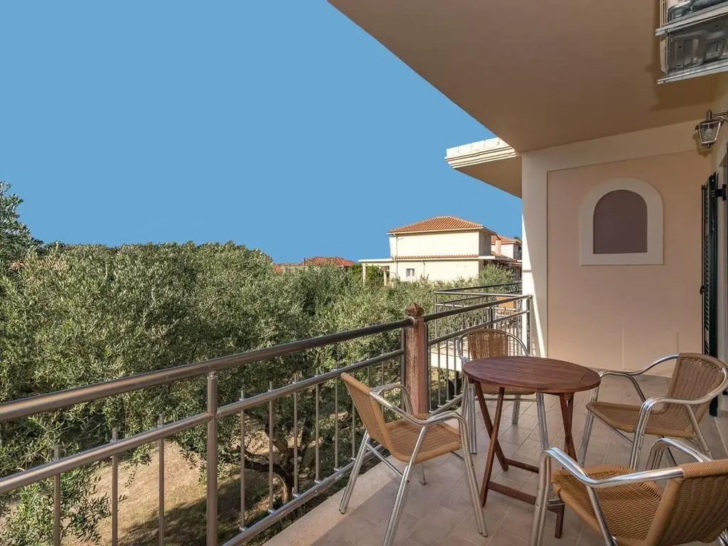 Allegro Studios & Apartments