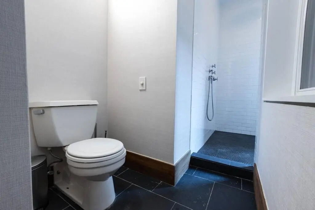 E10-3 I 3BR 2 5 Baths Designer East Village Townhouse Triplex
