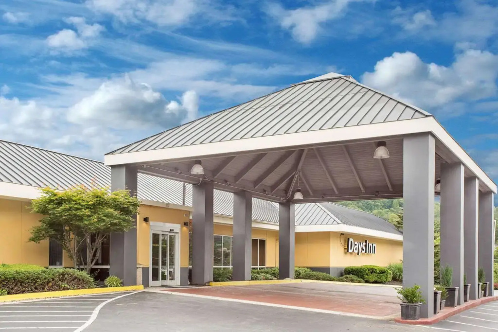 Days Inn - Asheville Mall