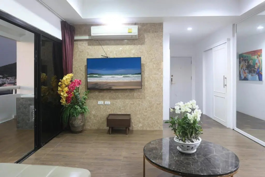 Patong Tower apartment by Lofty