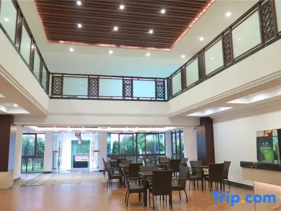 Wanning Mantening Wenquan Serviced Apartment (Xinglong Town)