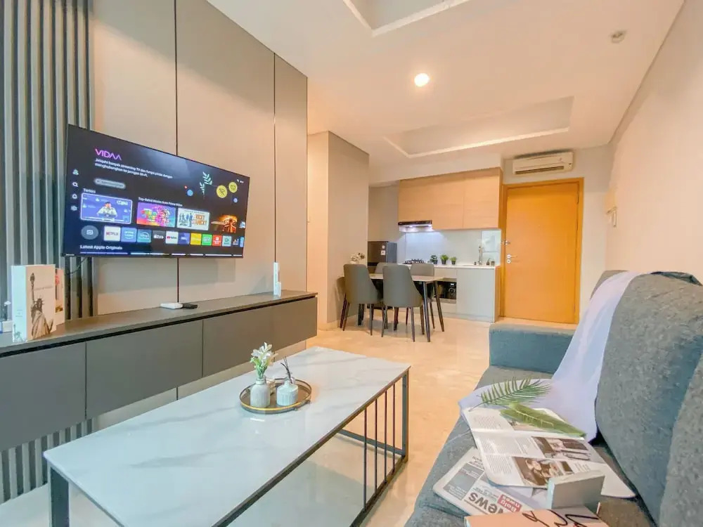 Fully Furnished And Elegant 2Br At Apartment Capitol Suites