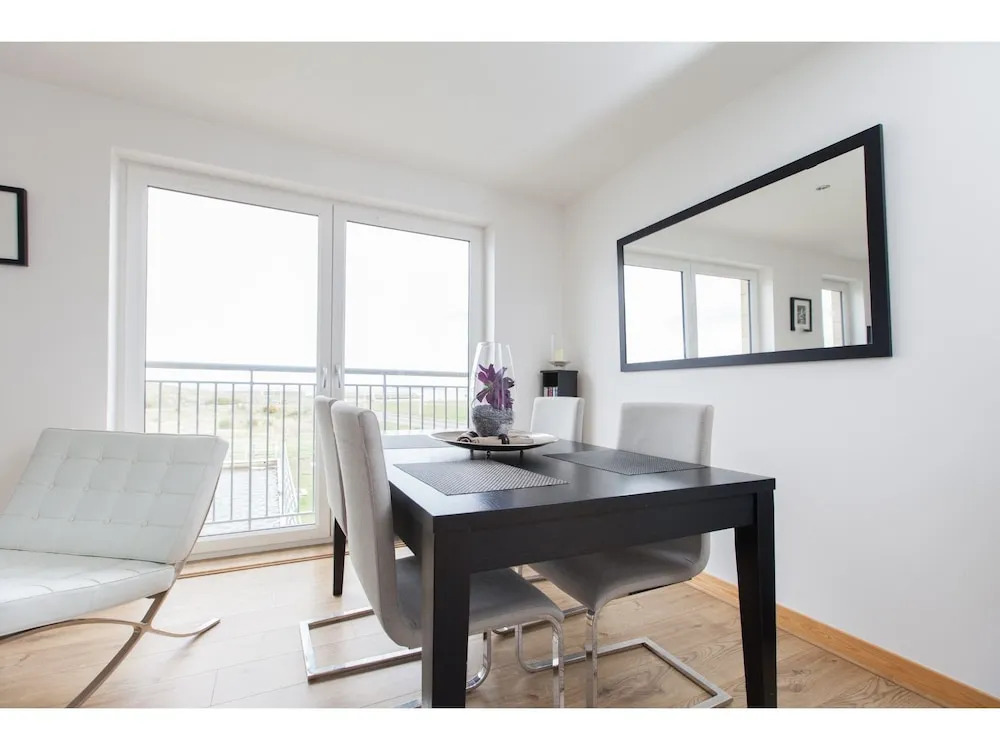 Edinburgh Home With a View