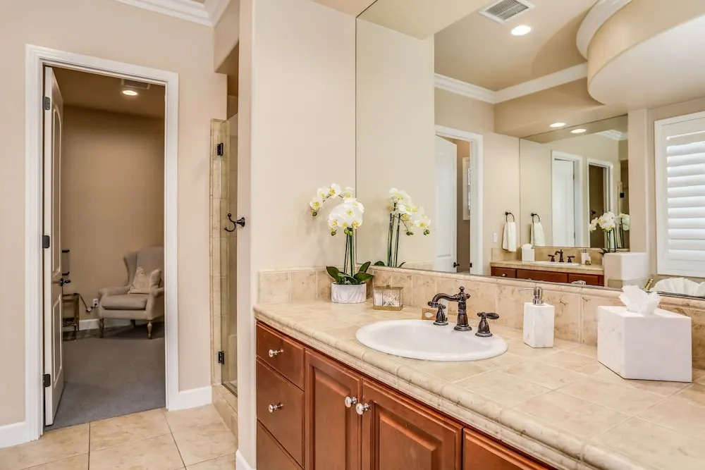 New Listing! Opulent 3-unit W/ Private Pool 7 Bedroom Home