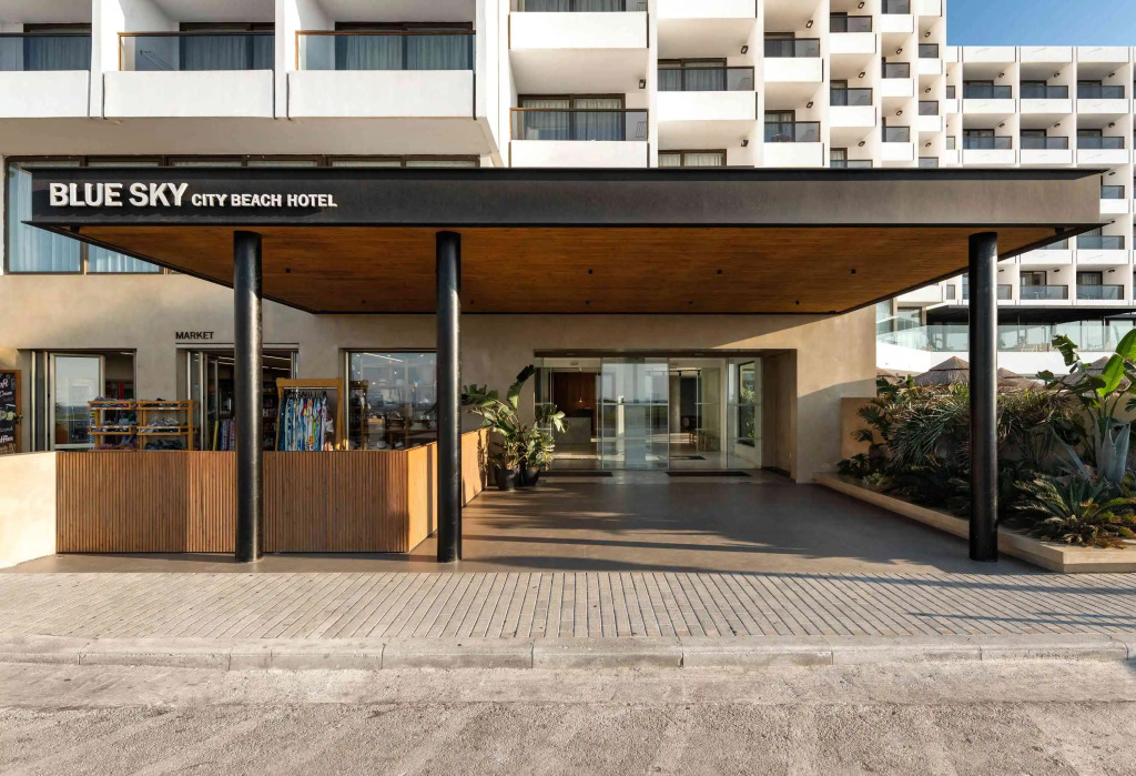 Blue Sky City Beach Hotel