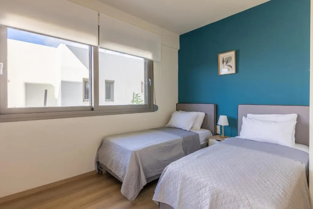 3 Bedroom Villa with Stunning Sea View & Private Parking