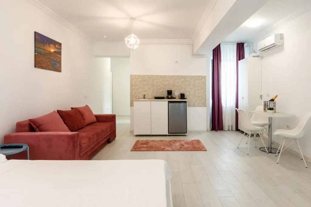 North Club Apartments II