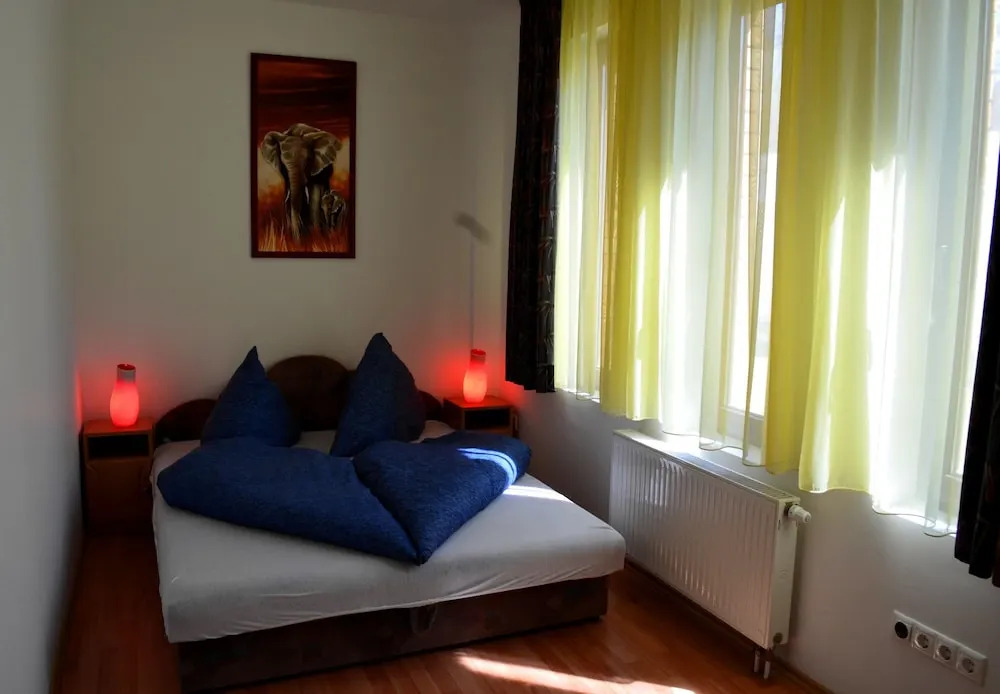 Bálint 2 apartman with outdoor pool
